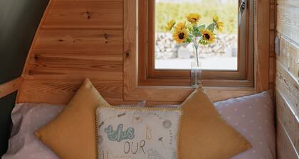 Cosy Rural Pod With Great Views