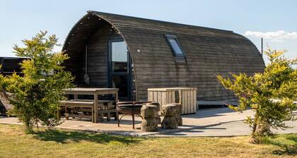 Family Glamping Cabin With Hot Tub