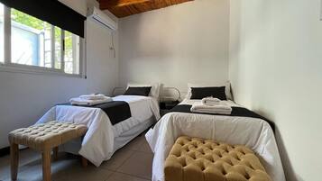 1 bedroom, in-room safe, desk, laptop workspace