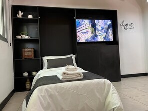 Superior Apartment, City View | Living area | TV - Ayres home  (Mendoza)