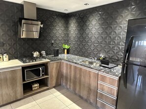 Private kitchen - Ayres home  (Mendoza)