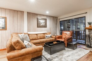 Smart TV, fireplace, DVD player