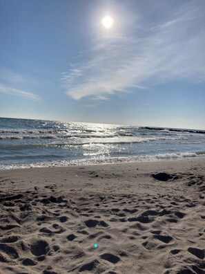 Beach towels - 3-bed home near Lake Michigan in Shorewood, w/Parking, Family & Pet friendly (Shorewood)