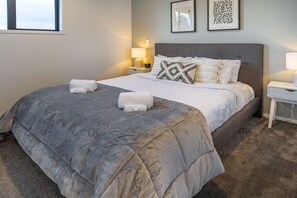 2 Schlafzimmer, Bügeleisen/Bügelbrett, Reisekinderbett, kostenloses WLAN