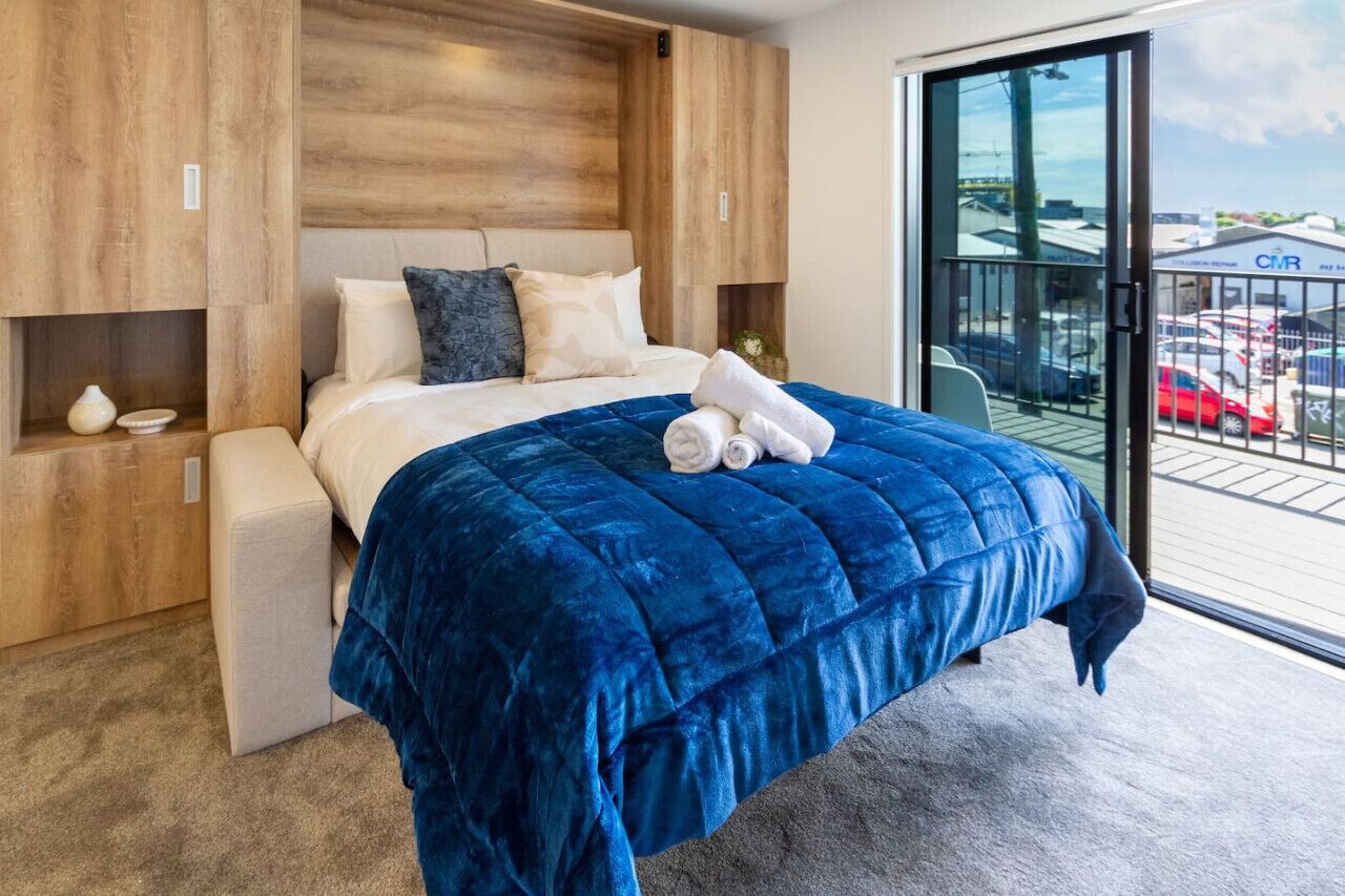 1 quarto, escrivaninha, ferros/tábuas de passar roupa, Wi-Fi de cortesia