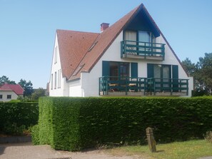 Exterior - Chateau Petit Sable 0101 (De Haan)