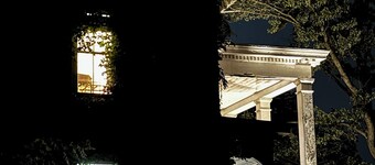 Charming bed & breakfast with WiFi and AC in historic Strongsville