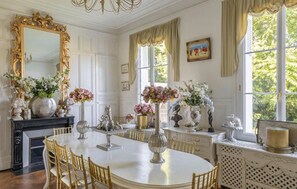 Dining - Stunning home in Luneray with WiFi (Luneray)