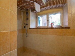 Hair dryer, towels - La Pergola by Interhome (Lucca)