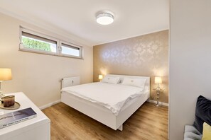 1 chambre, fer et planche à repasser, Wi-Fi, draps fournis