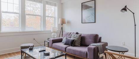 Fernseher, Stereoanlage