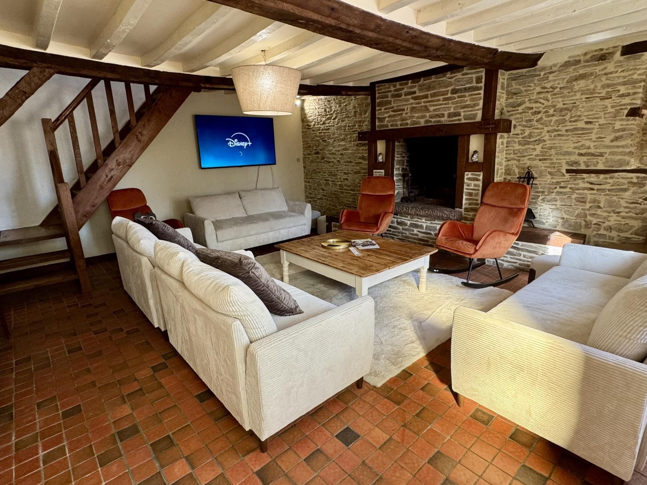 Chimenea, futbolito y tenis de mesa 