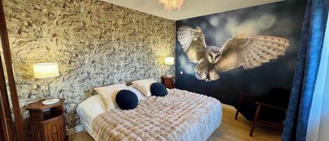 7 bedrooms, iron/ironing board, WiFi