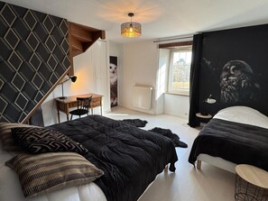 9 bedrooms, internet - Chouette and Hibou 30pers 2 Cottage : jacuzzi (Quibou)