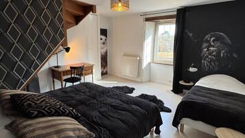 7 chambres, fer et planche à repasser, Wi-Fi