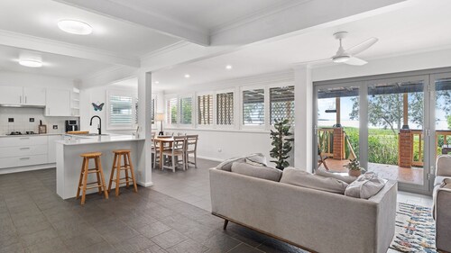 Pool and Spa on the Lakefront - Main House