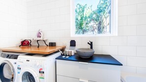 Interior - Royal Park Parkville (Parkville)