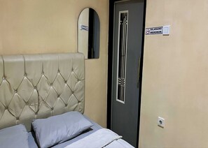 Habitación superior | 1 habitación, escritorio, wifi gratis y ropa de cama 
