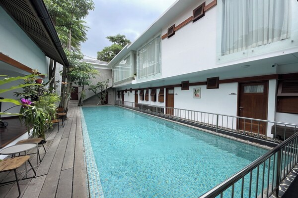 Emaki Bumi Singgah - Bandung