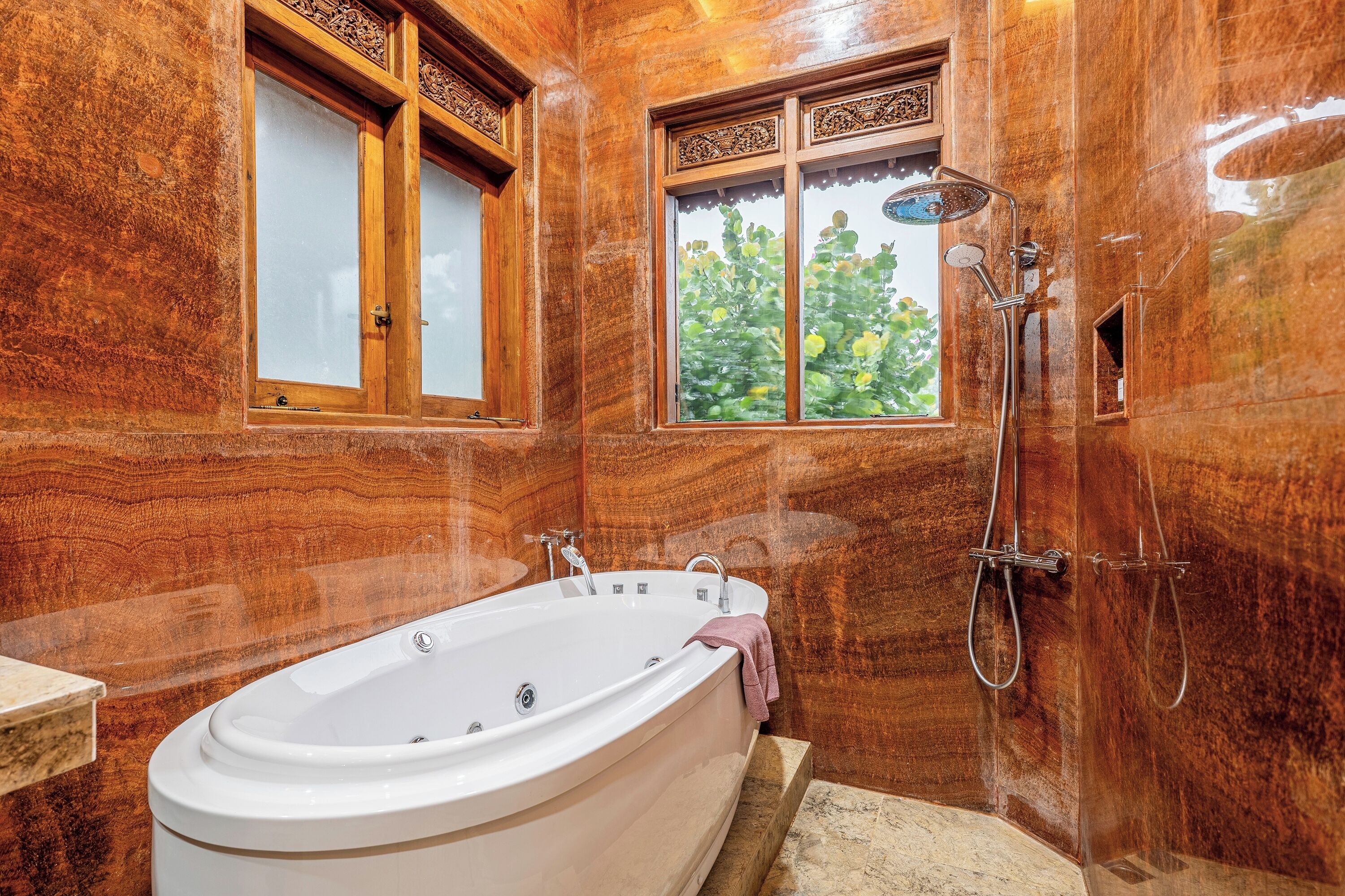 Villa | Bathroom