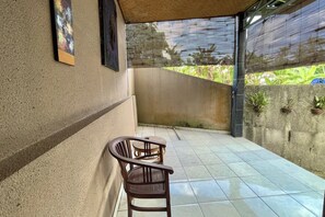 Family Room | Balcony view - Mongan Homestay Beside The Belulang Hot Spring (Penebel)