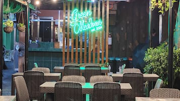 Bar (en la propiedad)