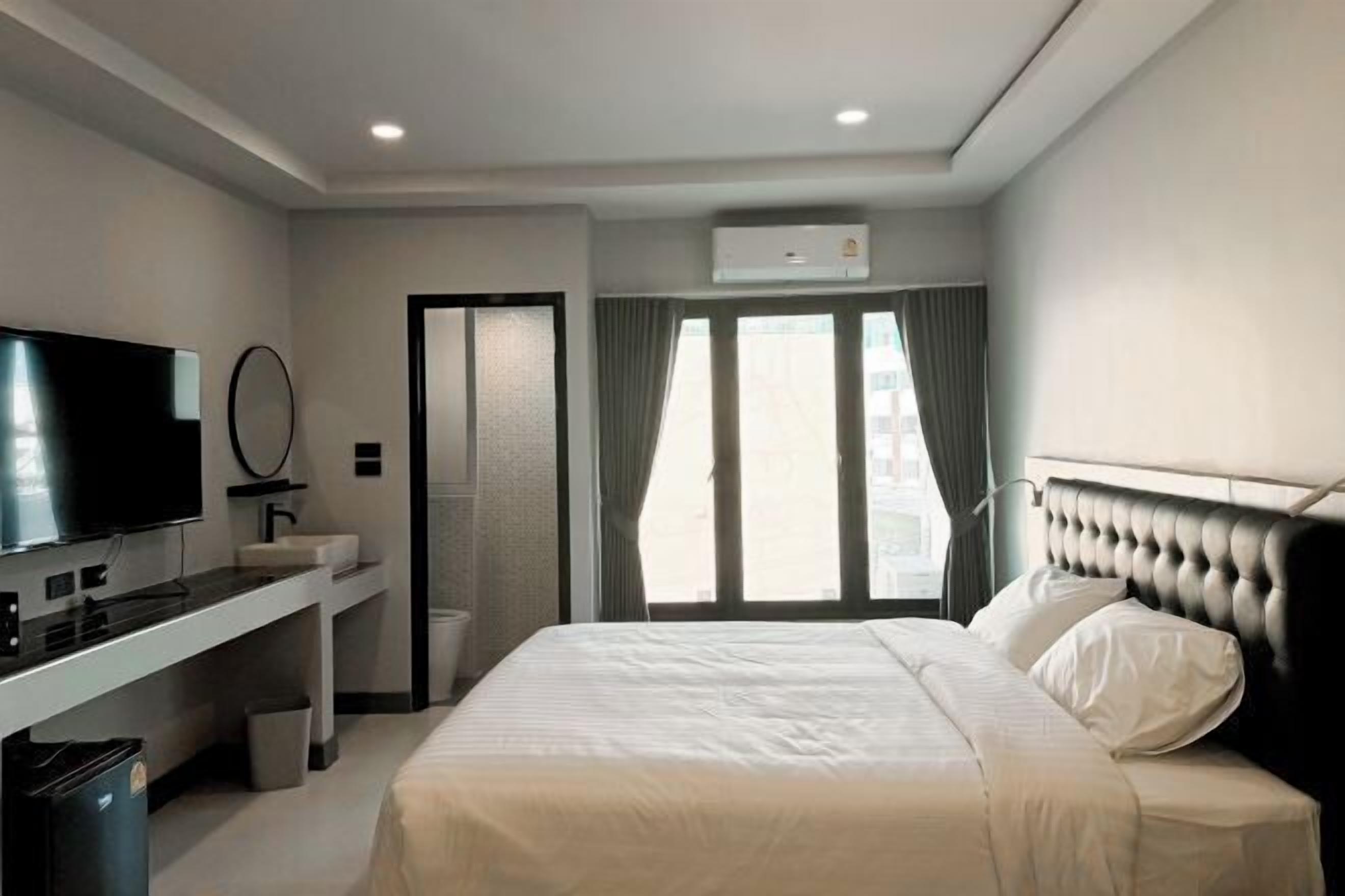 Minibar, két bảo mật tại phòng, truy cập Internet không dây miễn phí 