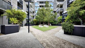 Property grounds - Coburg Loft – 270° Views Skyline Escape (Coburg)
