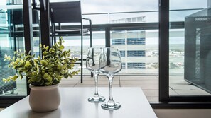 Interior - The Dockhouse with spectacular River & Beach Views (Docklands)