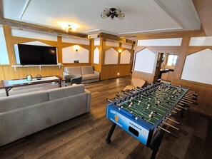 Game room - Comfortable and versatile room -perfect for relaxation, work and exchange (Winterberg)