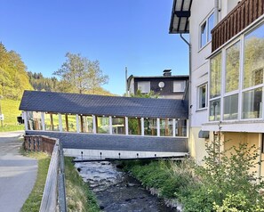 Unclassified image, 4 of 55, button - Comfortable and versatile room -perfect for relaxation, work and exchange (Winterberg)