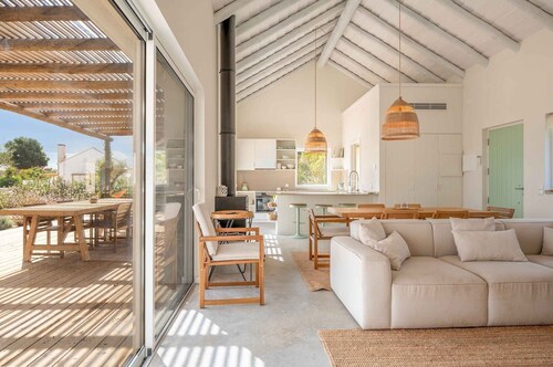 GuestReady - Seaside heaven with pool