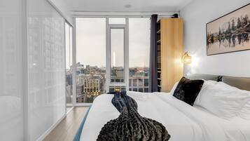 Premium Apartment, 2 Bedrooms, City View | Individually furnished, free WiFi, bed sheets