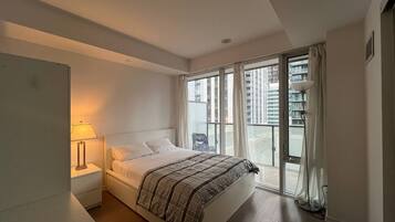 2 bedrooms, individually furnished, free WiFi