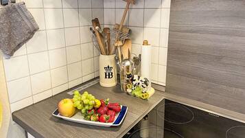 Kühlschrank, Ofen, Geschirrspüler, Toaster