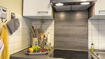 Kühlschrank, Ofen, Geschirrspüler, Toaster