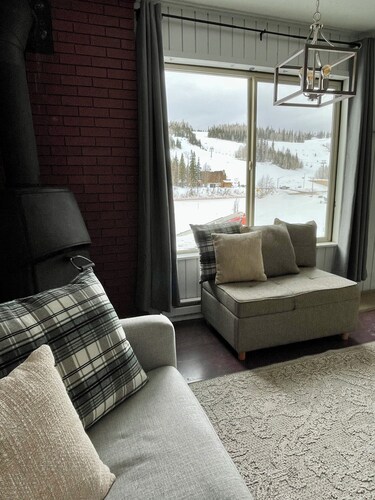 Charming 1-bedroom Ski-in Ski-out condo in marvelous Brian Head, UT