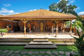 Front of property - Puri Kantor Legacy (Ubud)