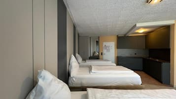 Comfort Quadruple Room | 1 bedroom, down comforters, Select Comfort beds, laptop workspace