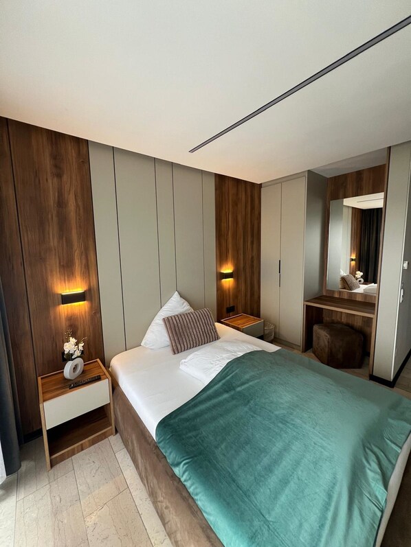 Down duvets, Select Comfort beds, laptop workspace, free WiFi