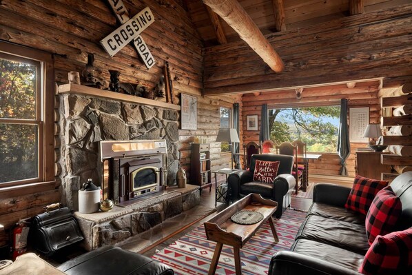 Fireplace, stereo, offices