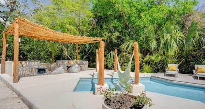 Casa Manglar Puerto Aventuras Pool and Garden View