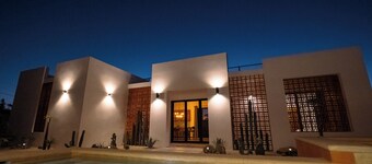 Beach Retreat: 2BR House + 1BR Casita w/ Pool, Hot Tub, BBQ, Firepit, Starlink