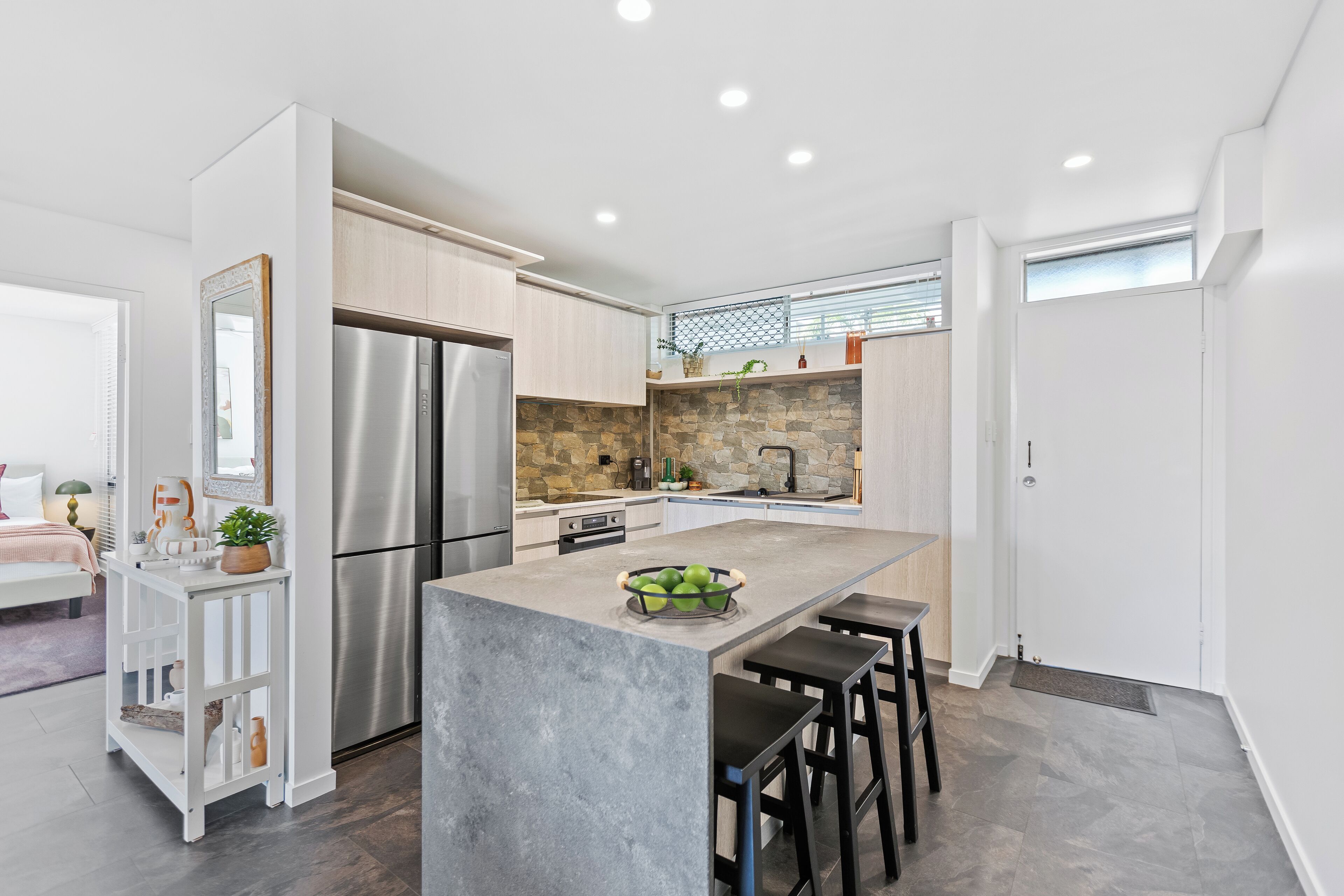 Deluxe Apartment, Balcony, Beach View | Private kitchen | Full-size fridge, microwave, oven, stovetop