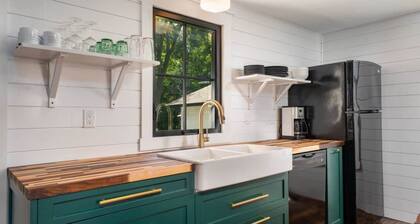 Carson's Creek - Serene Yard and Hot Tub