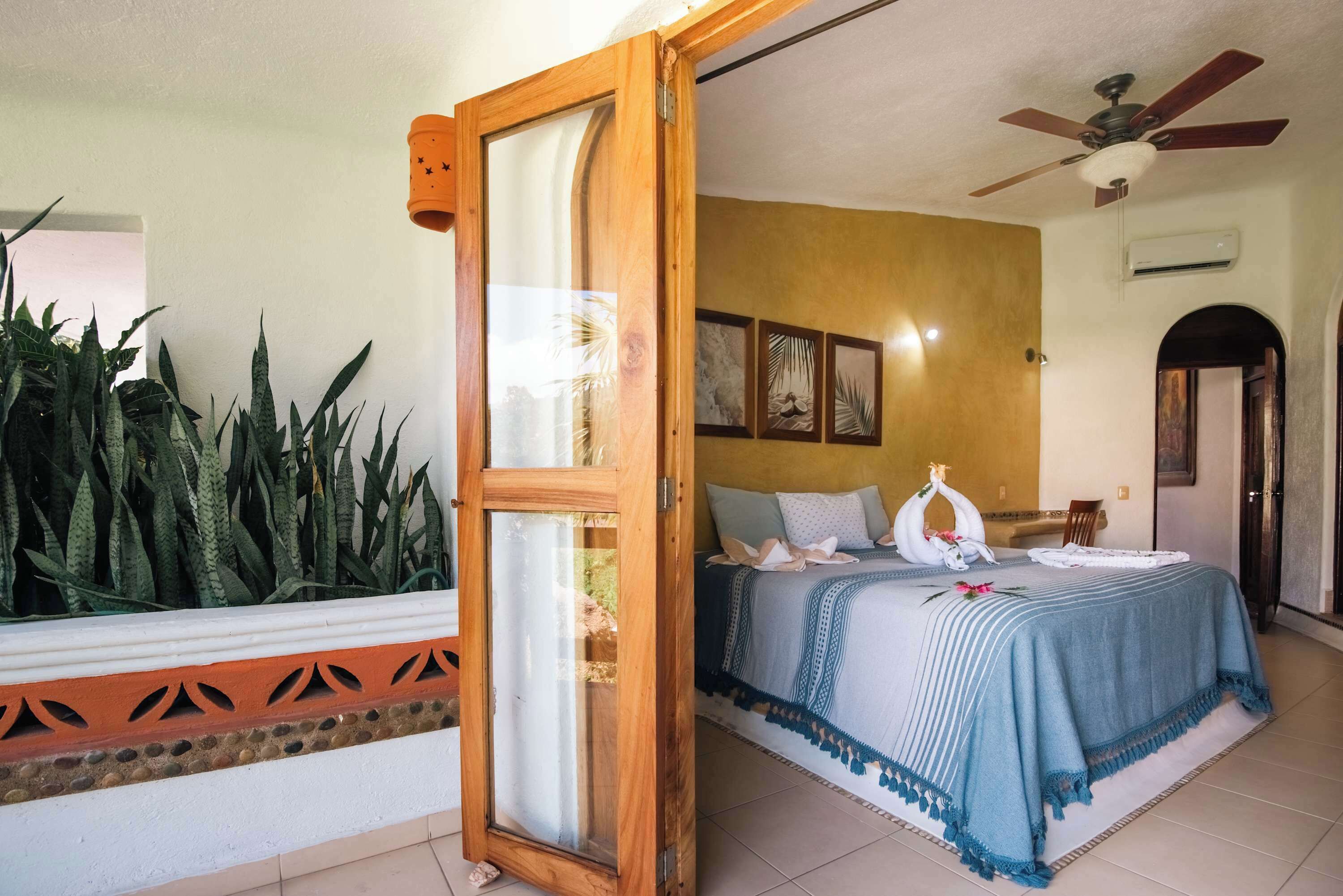 4 chambres, bureau, Wi-Fi, draps fournis