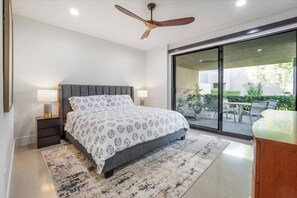 3 室のベッドルーム、アイロン / アイロン台、WiFi (無料)、ベッドシーツ