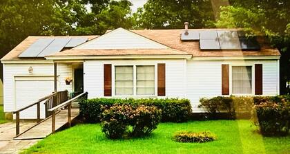 Sports Themed 3-Bedroom Home in Arlington near AT & T Stadium & Other Sports