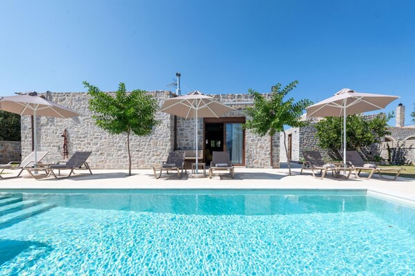 3 bedrooms - Villa Liatiko With Private Pool (Agios Vasileios)