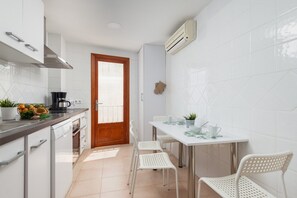 Fridge, microwave, oven, dishwasher